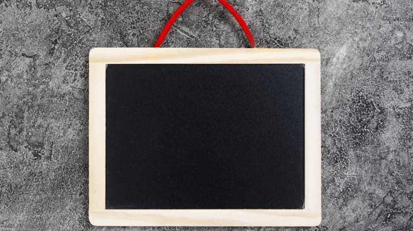 10 идей для оформления меловой таблички в кофейне